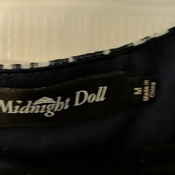 MIDNIGHT DOLL Flowy Cutout Back Dress - Picture 3 of 6